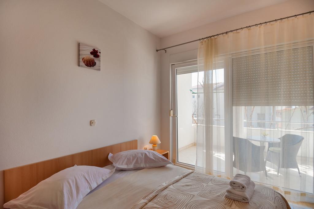 House Marta Appartement Baška Voda Kamer foto