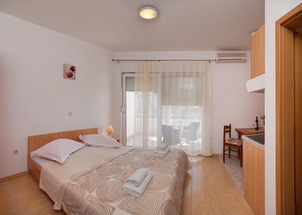 House Marta Appartement Baška Voda Kamer foto