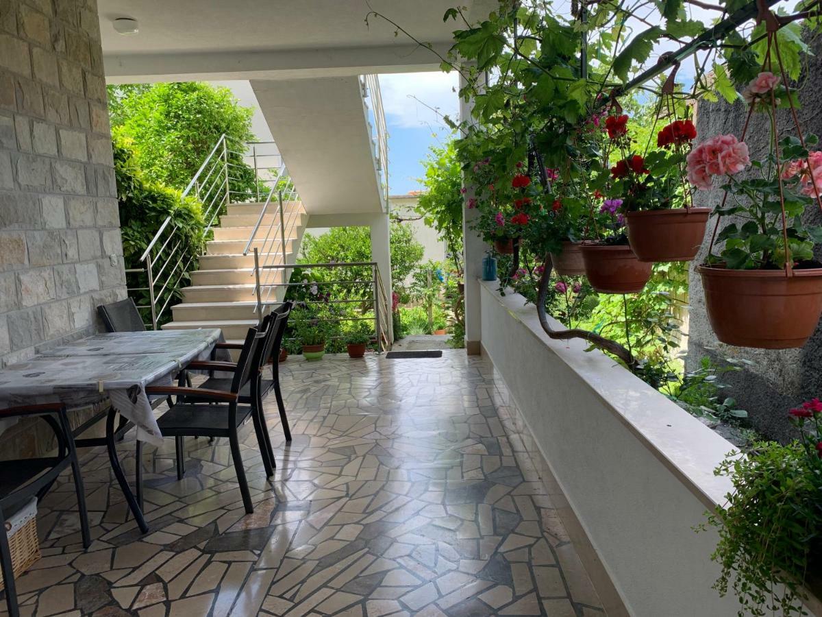 House Marta Appartement Baška Voda Buitenkant foto