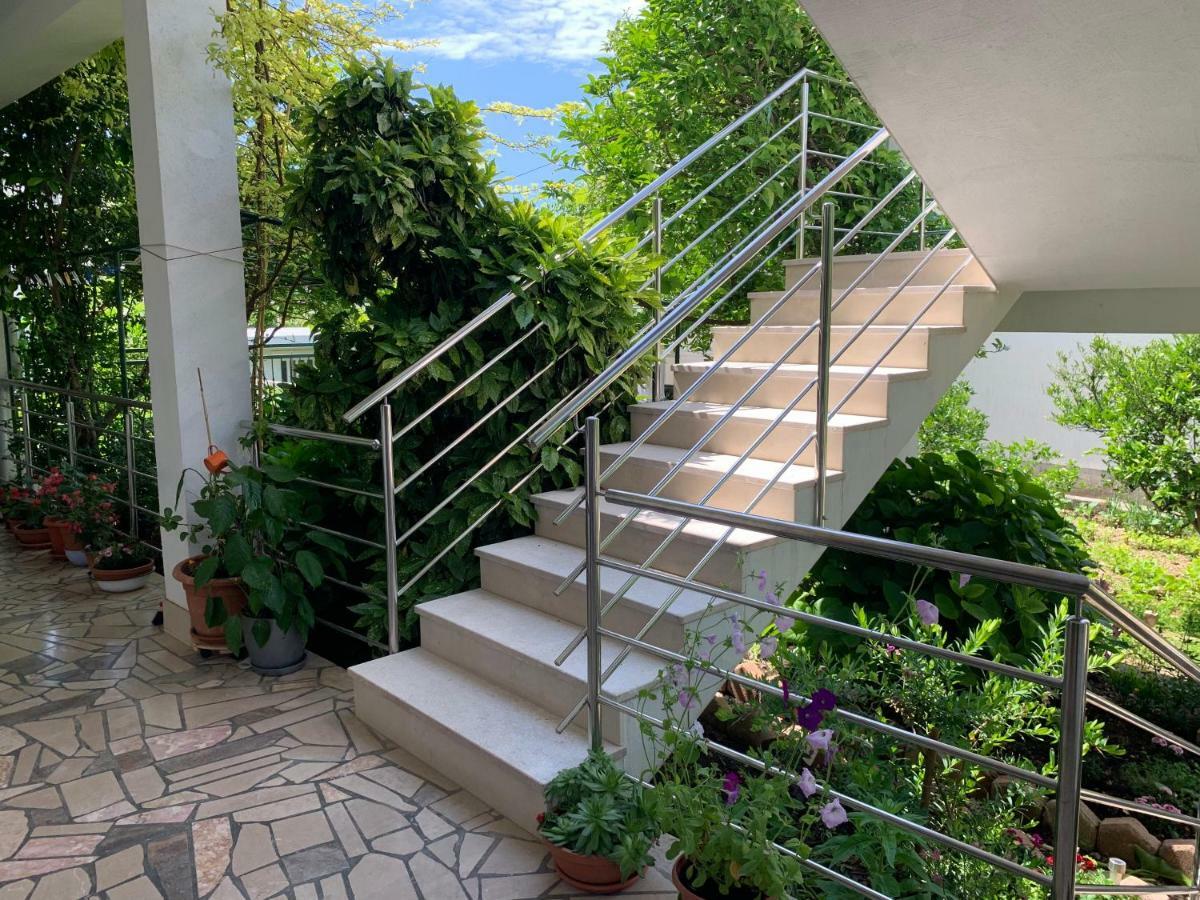 House Marta Appartement Baška Voda Buitenkant foto