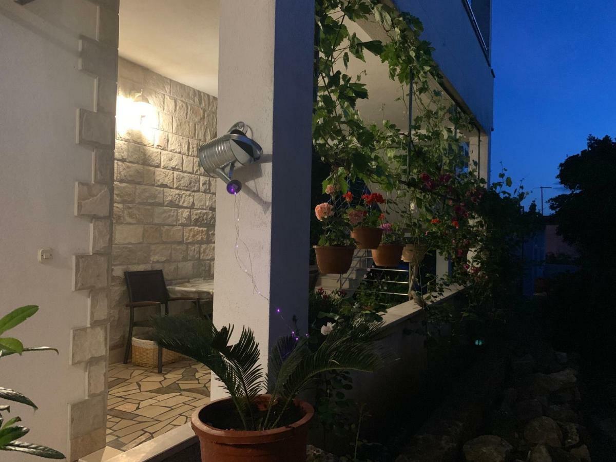 House Marta Appartement Baška Voda Buitenkant foto